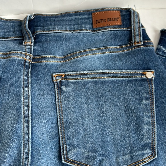 Judy Blue Sharon High Rise Released Hem Skinny blue jean zip closure - Picture 10 of 15